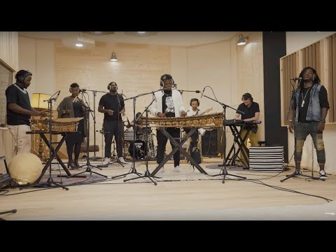 Kanazoe Orkestra - Dabara - [Clip Officiel] Balafon Afrobeat Burkina Faso Amapiano Danse Afrique