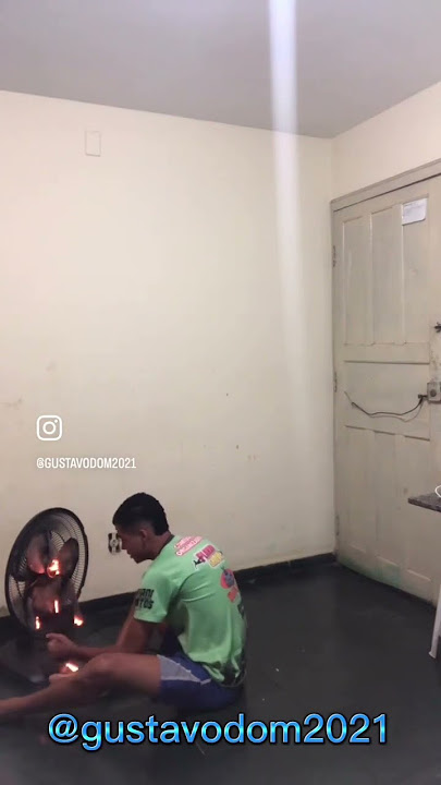 Vídeo: Secador de cabelo explode durante o atendimento em salão