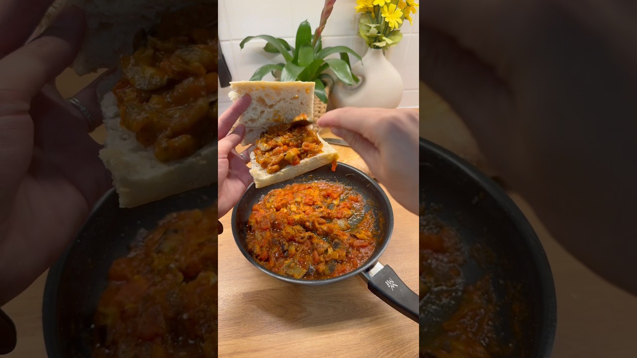 Patlıcan menemeni 🍆 #yemekvideoları #recipe #pratikyemekler #evyemeklerim #kahvaltı #brunch #food Patlıcan menemeni 🍆 #yemekvideoları #recipe #pratikyemekler #evyemeklerim #kahvaltı #brunch #food