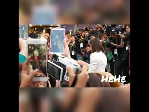 180426 Krystal - Piaget Pop Up Store Opening Event camera iphone 8 plus apk