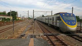 20201021@平交道(4):2103次進站+2004次出站