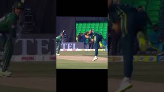 6️⃣ and4️⃣ in the over as Saim Ayub takes on Mahli Beardman 🏏#PAKvAUS #Shorts MJ1K
