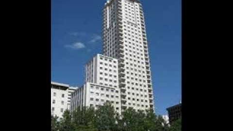 La Torre de Madrid (Maxi) 1983 - Azul y Negro