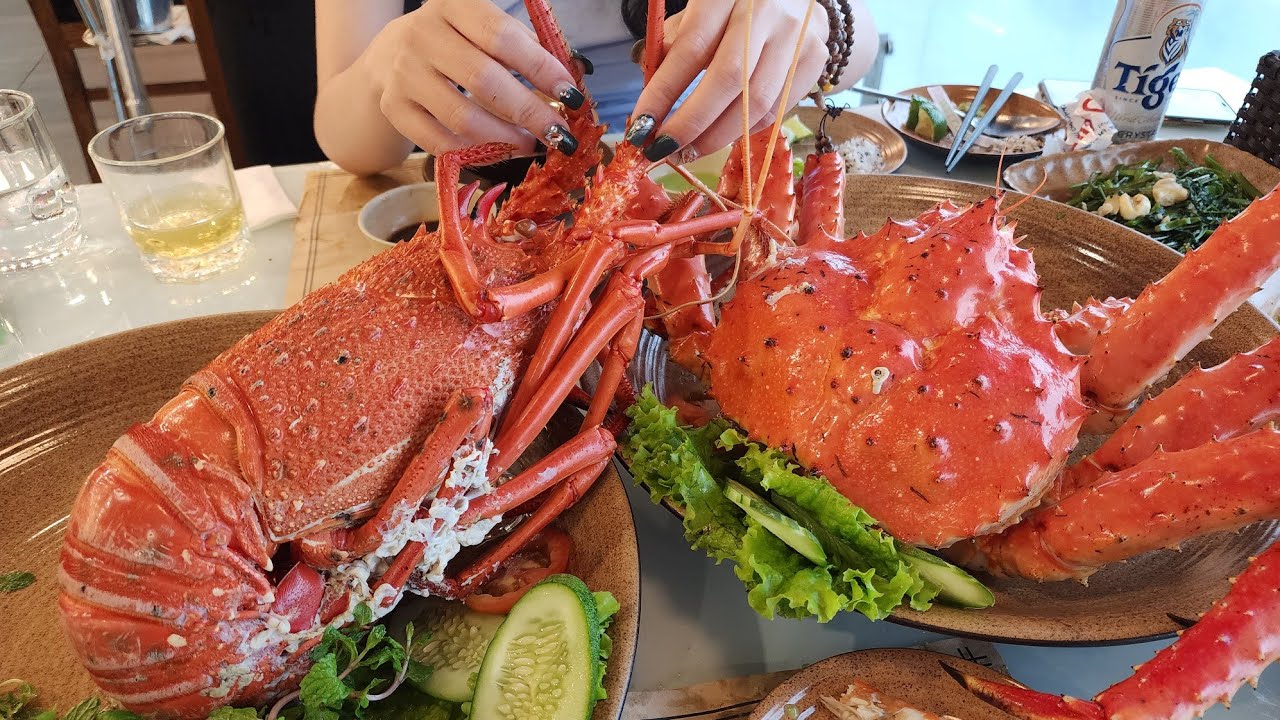 FAMOUS SEAFOOD in Da Nang - NHÀ HÀNG LÀNG CÁ, VINPEARL... - youtube