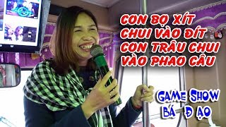 GAME SHOW BÁ ĐẠO HÀI HƯỚC NHẤT TRÊN XE CON TRÂU CHUI VÀO PHAO CÂU - VIETNAM TOURS CHO THUÊ XE 45 CHỖ screenshot 1