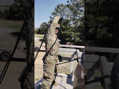 Hasty body rappelling - YouTube