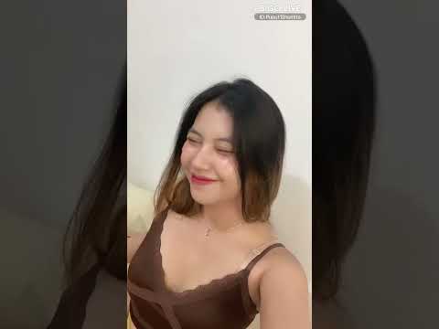 Bigo Live Puput Numita di kamar