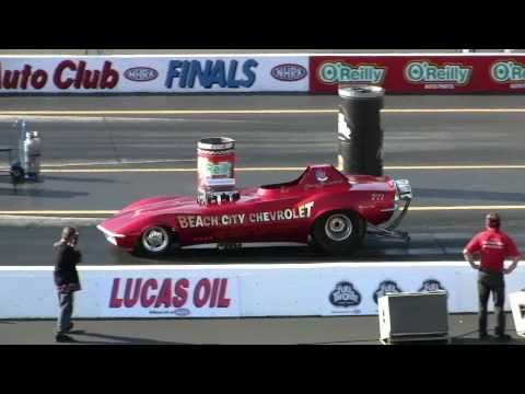 2010 NHRA Winternationals Nostalgia Funny Car Session 1