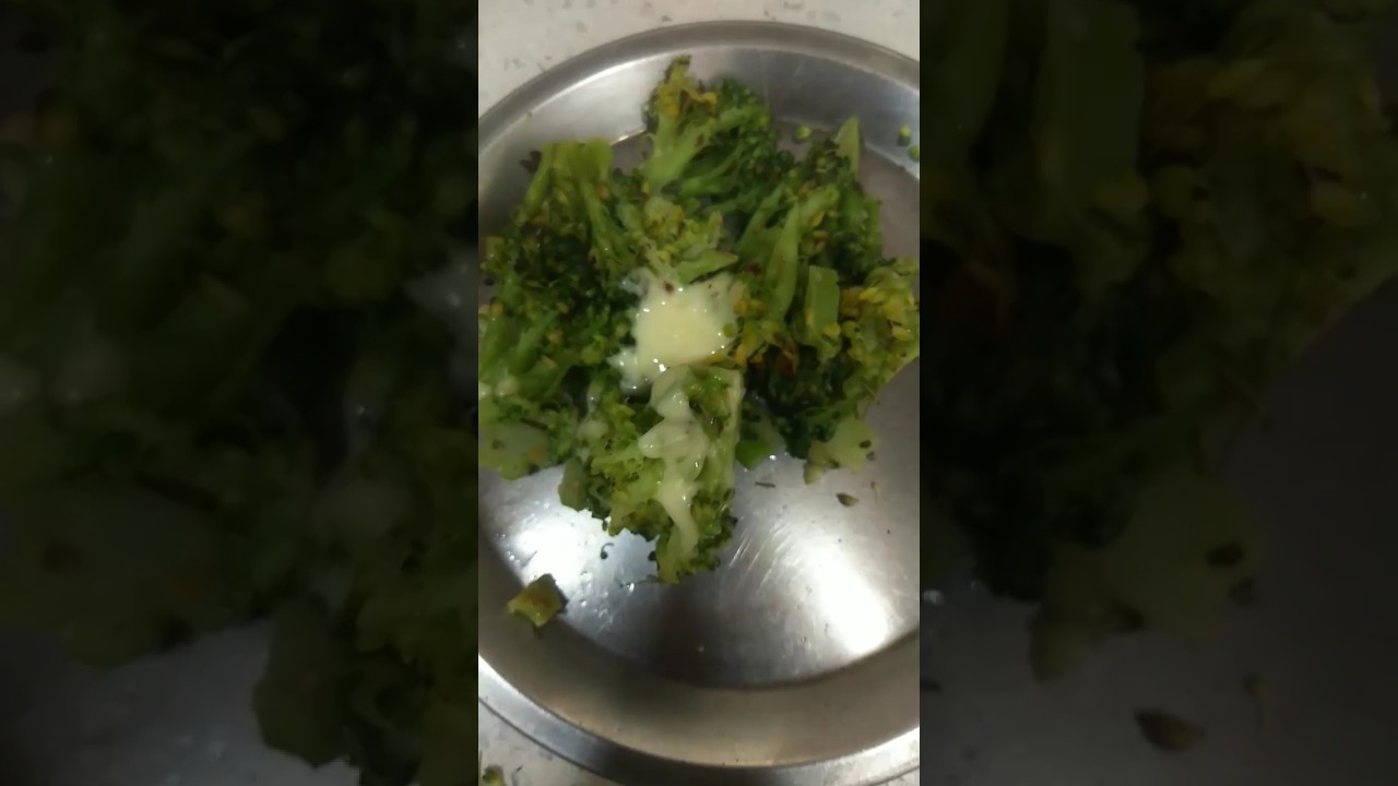 Cheesy Mixed Herb Broccoli 