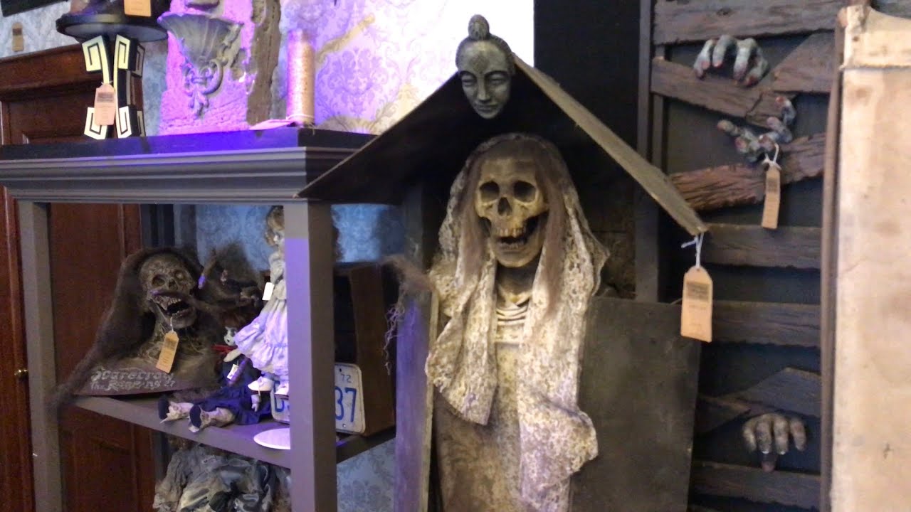 Williams of Hollywood Prop Shop Walkthrough - Halloween Horror Nights Universal Studios