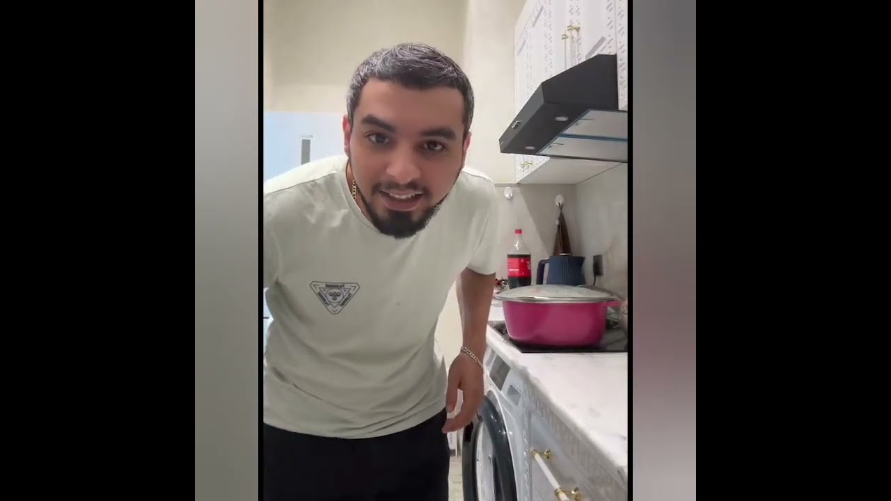 Aylin gecə vaxtı Sakonun evinə yeməklər bişirib gətirdi....