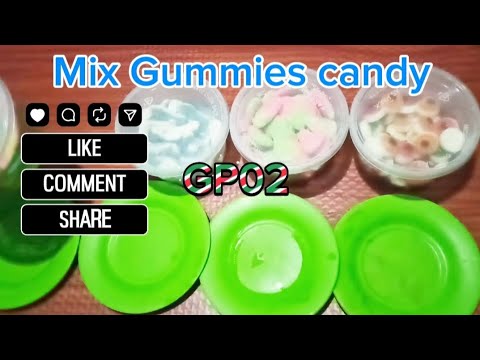 Asmr🌈Sour Gummies , eyeball, dolphin 🐬, strawberry, worm 🐛🪱 mixed #asmr #candy #shorts