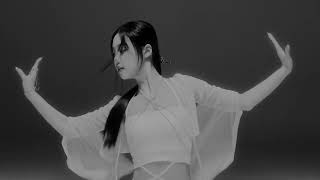 수진 (SOOJIN) - BLACK FOREST