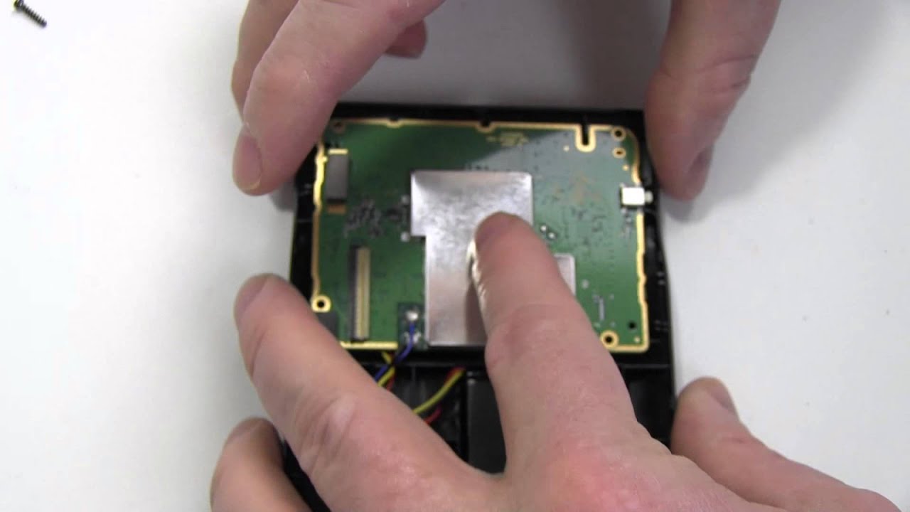 How to Replace Your Garmin Nuvi 52LM Battery YouTube