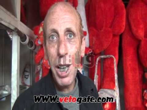 بائع ورد السعادة مش مكتوبالنا في عيد الحب