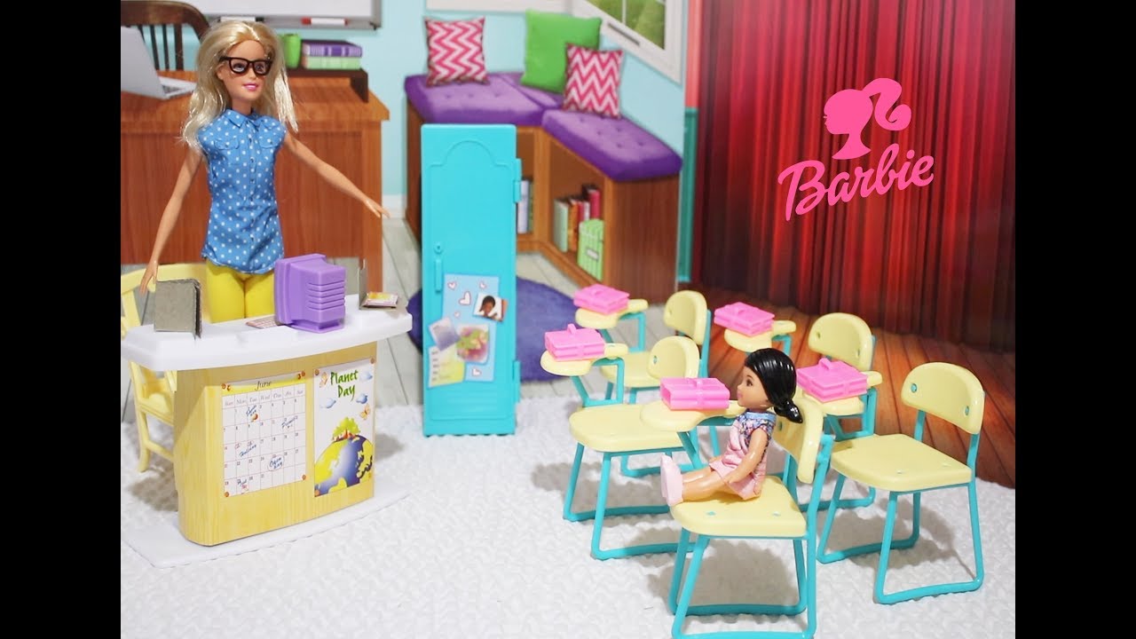 gloria classroom playset