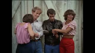 LAVERNE & SHIRLEY - Shotgun Wedding - (1) - Square Dancing - Happy Days