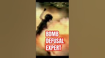 BOMB DEFUSAL EXPERT! Fear Effect #gaming #retro #playstation #funny #bombsquad #explosion