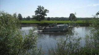 From Flood to Summer - The Thames at Wallingford, 2007/2009