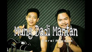 Mung Dadi Mantan - Ayu Karlina ll Akustik Version