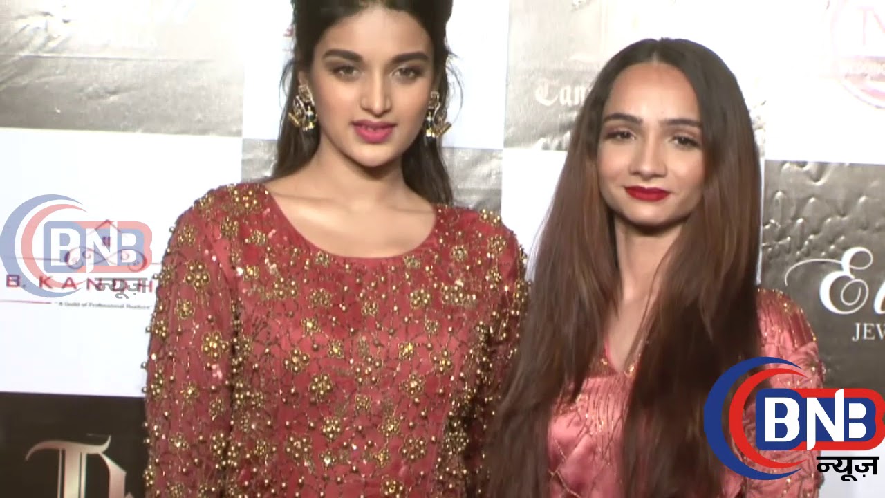 Raveena Tandon & Nidhi Agarwal On Ramp At The Wedding Junction Show camera iphone 8 plus apk