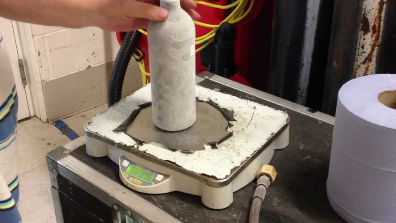 Filling a CO2 bottle with liquid CO2 2996 YouTube