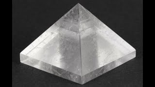 高品質 水晶ピラミッドBIGサイズ♡No.2723 ピラミッド型 天然水晶 58g / Quartz Pyramid - YouTube