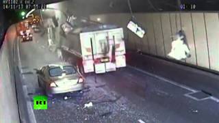 Video: Truck trailer trashed in Sydney tunnel roof crash