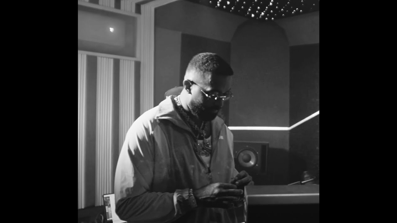 (FREE) Eladio Carrion Type Beat | 