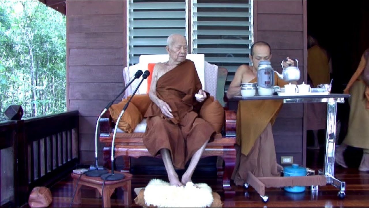 หลวงตามหาบัว เมตตาเยี่ยม วัดภูสังโฆ จ.อุดรธานี 18-05-2553