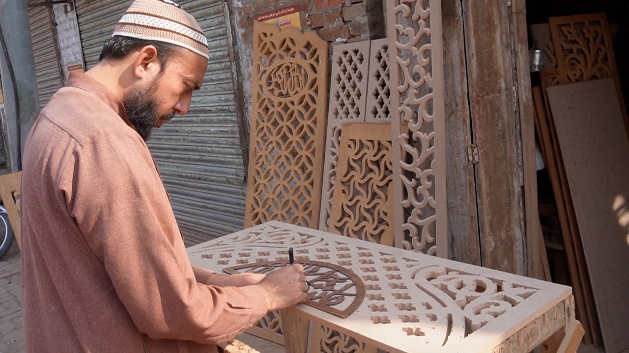 Most Satisfying Wood Cutting And Designing - YouTube