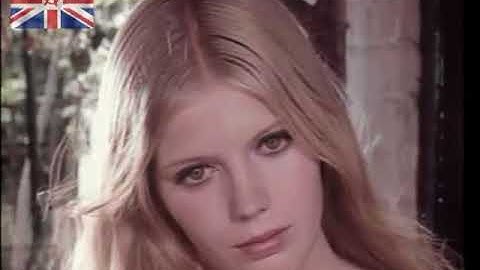 Sunsilk Shampoo Advert 1970  Cottage