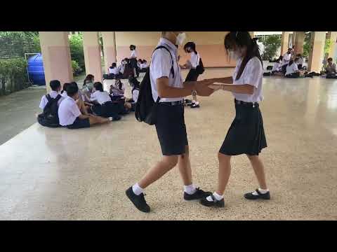 เต้นบีกิน ลีลาศ นางสาวชัญญานุช พิมาทัย ม.6/15 เลขที่25