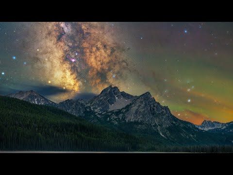 Yellowstone Morning Glory Geyser Milky Way (4k)