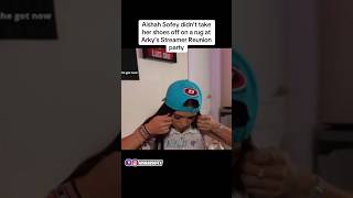 Aishah Sofey take your shoes off #aishahsofey #arky #streameruniversity @hiaishahsofey