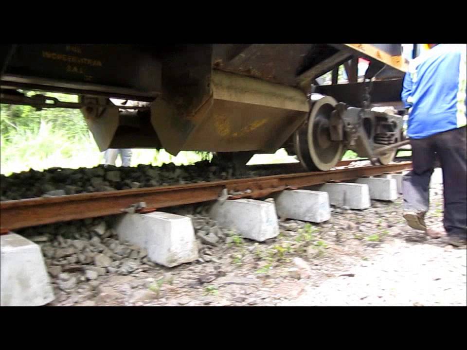 Trenes de Balasto del Incofer en Ochomogo y Loyola, Vía a Cartago