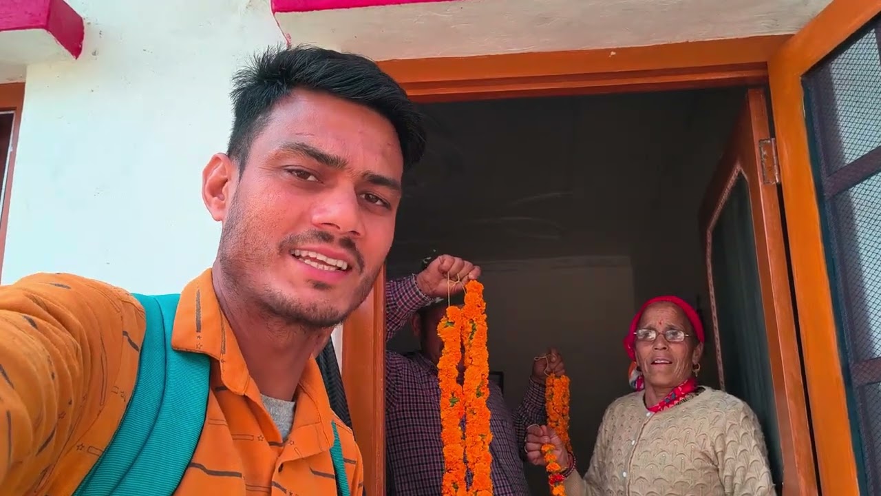 14 फरवरी।। को मंदिर सजाने के लिए बहुत सारी माला ले गया ।।  #pahadilifestylevlog 