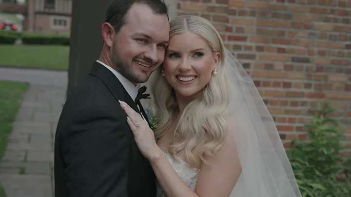 Megan + Scott // Meadowbrook Hall Wedding // Rochester, MI