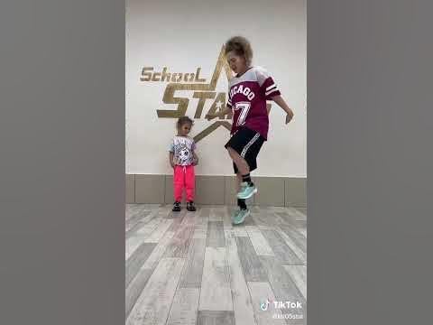 Крутая малышка учится танцевать шаффл/shuffle 🔥🔥🔥 - YouTube