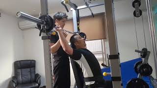 新越谷駅西口徒歩1分 完全個室 パーソナルトレーニングジム プライベートジム ～くびれスタジオ～ ダイエット マイナス10キロ 筋トレ ウエイト ストレッチ  草加市 春日部市 2018042112