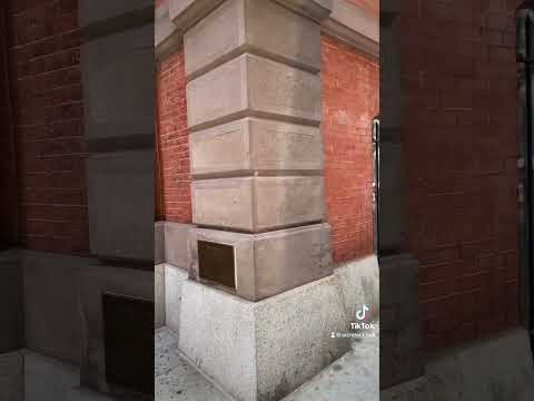 #architecture #construction #quoins