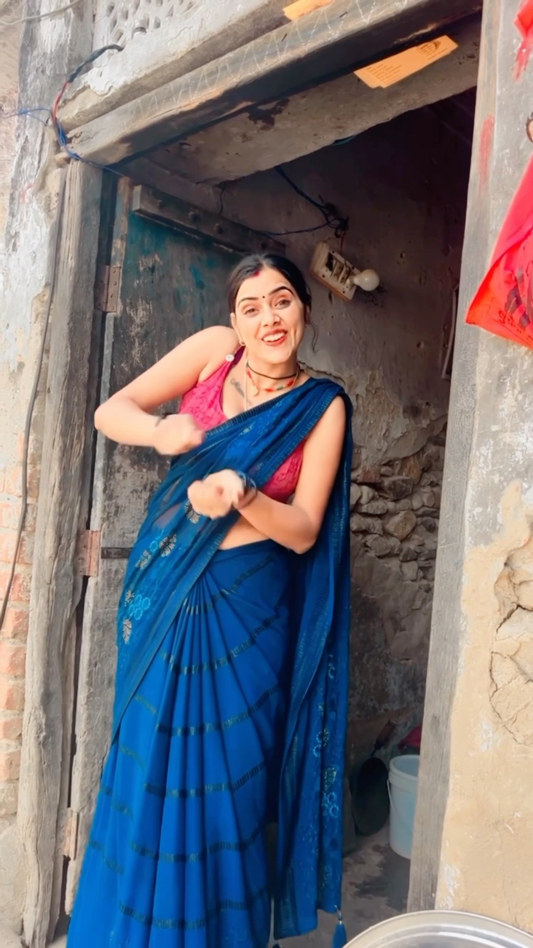 अब ऐप को महकुम्भ जाने की ज़रूरत नहीं है #meenu #trending #ytshorts