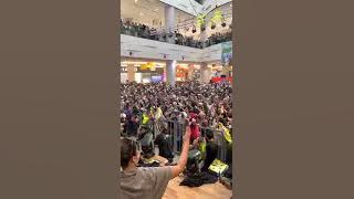 Keisya menyanyi TIU @ Malaysia penontonnya wow ramai