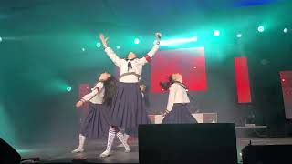 Atarashii Gakko! - Koi Geba (Live) Crunchyroll Expo CRX2022 Resimi