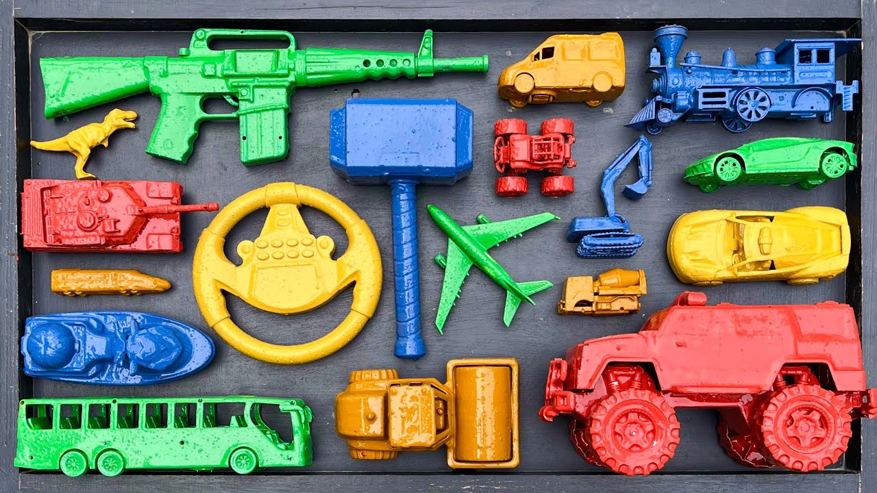 Membersihkan Mainan Mobil Balap,Kereta Api, Bus Telolet, Truk Molen, Tank Baja, Beko Excavator.