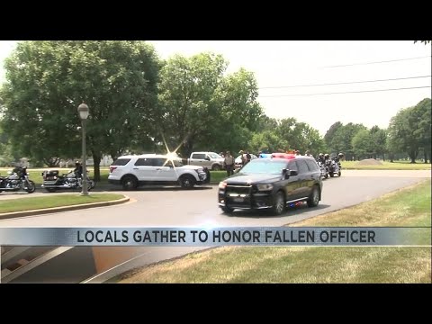 5pm Honoring Fallen Officer Pierce