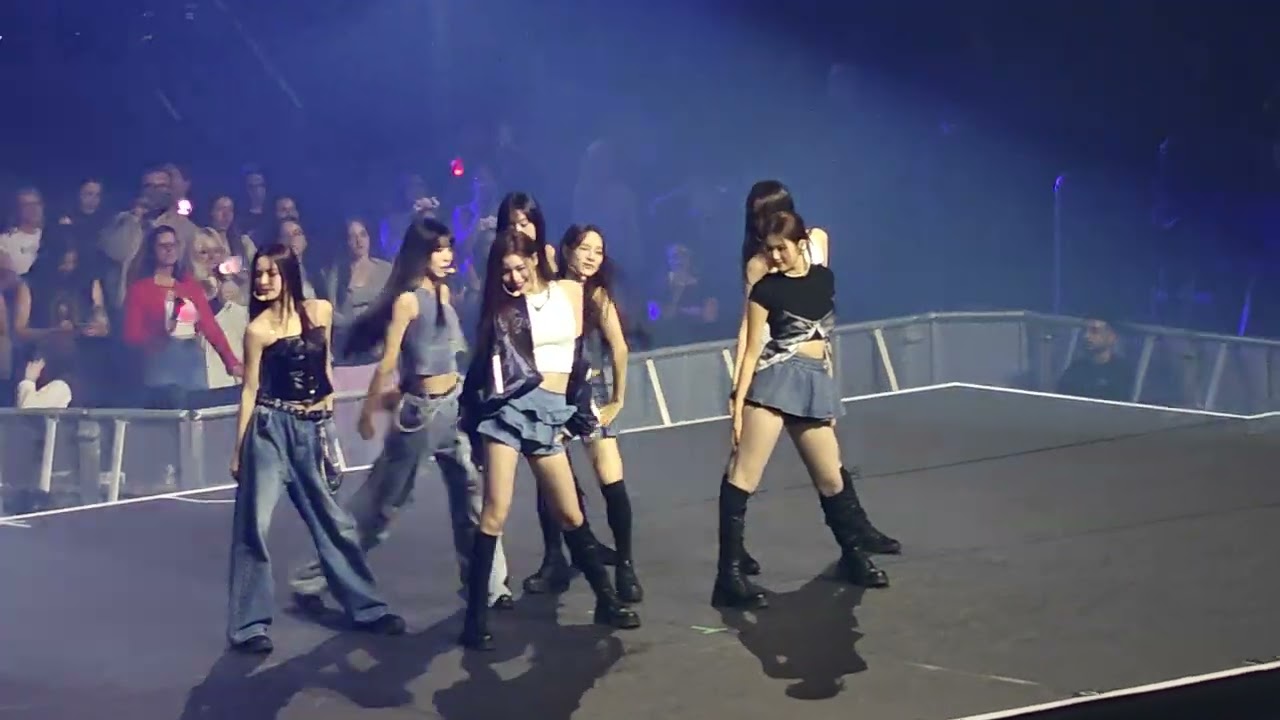 [4K] izna - Lovesick Girls Cover (KCON Germany D2)