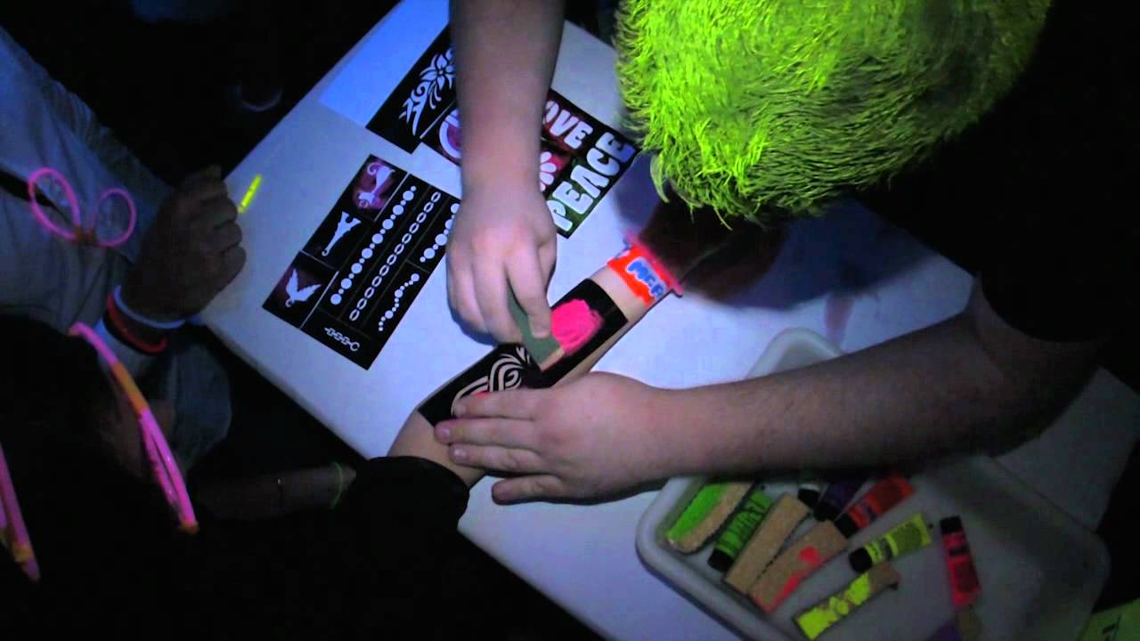 Total Fluo @ Ibiza Club Rouen 26.11.2011