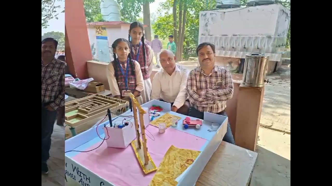 Block level science fair ist smart school kamahi Devi