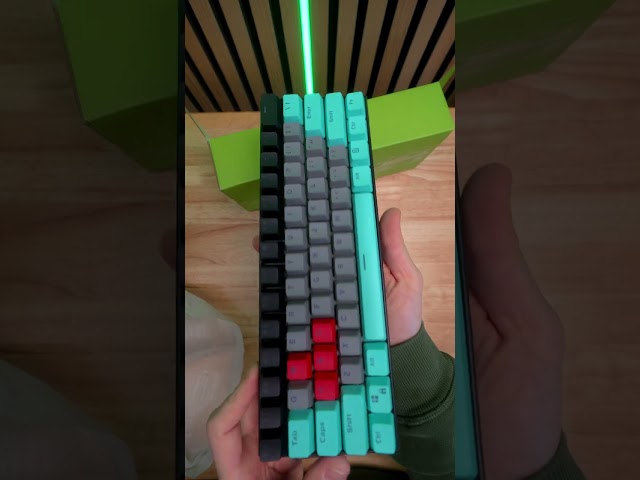 The dont like what they made? #customkeyboard #keyboardswitches #pc #pcgaming #gamer #smallbusiness Video Thumbnail